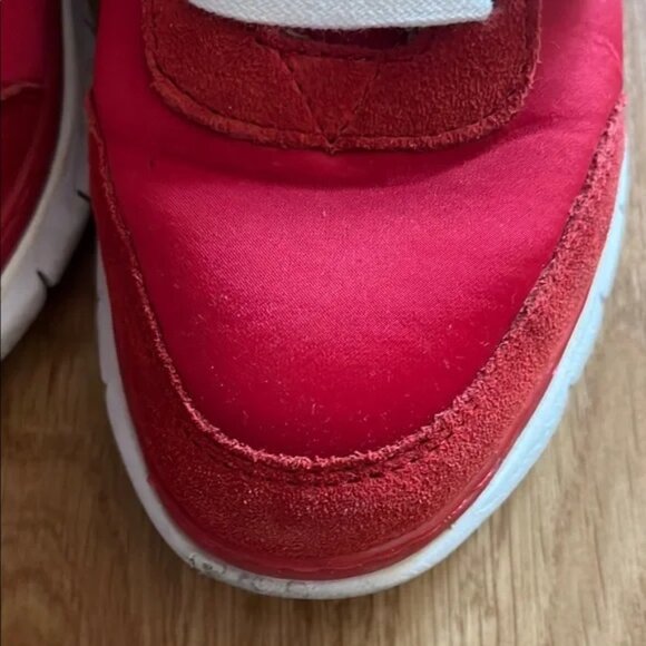 Vionic Red and White Sneakers - Picture 5 of 16